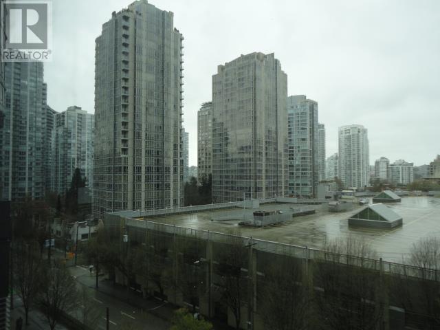 402 888 Hamilton Street, Vancouver, British Columbia  V6B 5W4 - Photo 2 - R2982102