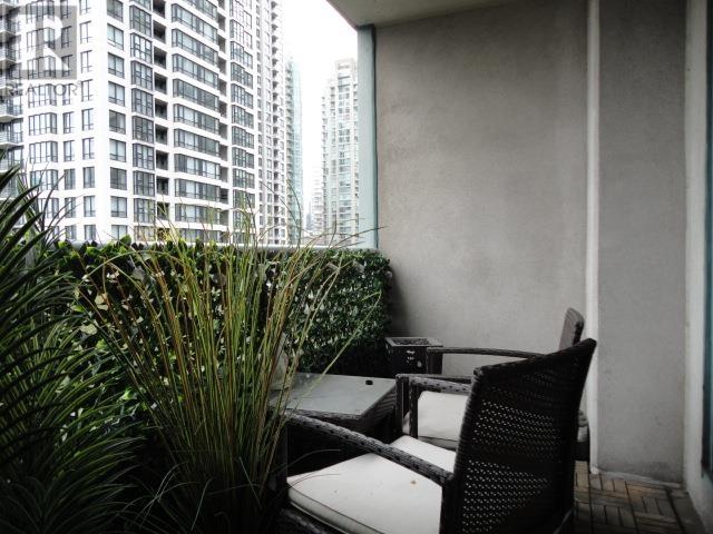 402 888 Hamilton Street, Vancouver, British Columbia  V6B 5W4 - Photo 13 - R2982102