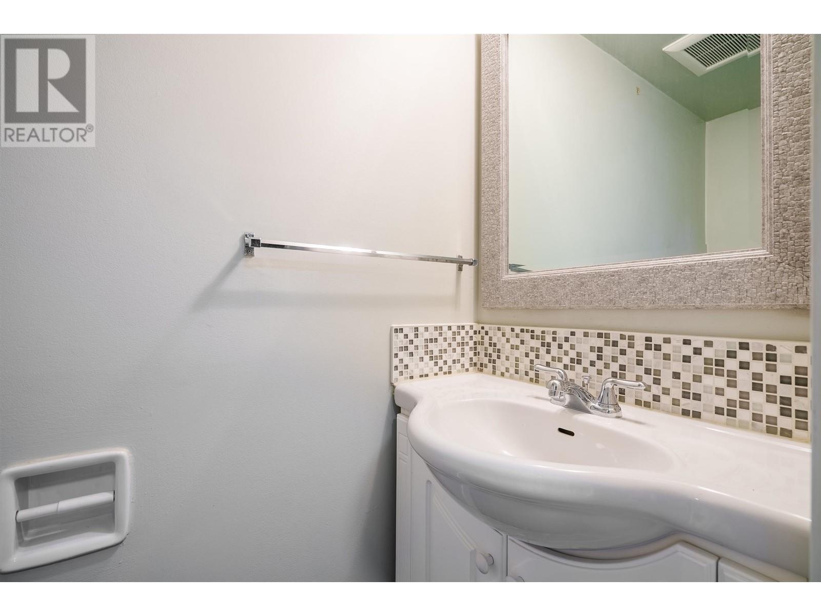 2645 Westview Drive, North Vancouver, British Columbia  V7N 3X1 - Photo 16 - R2983947