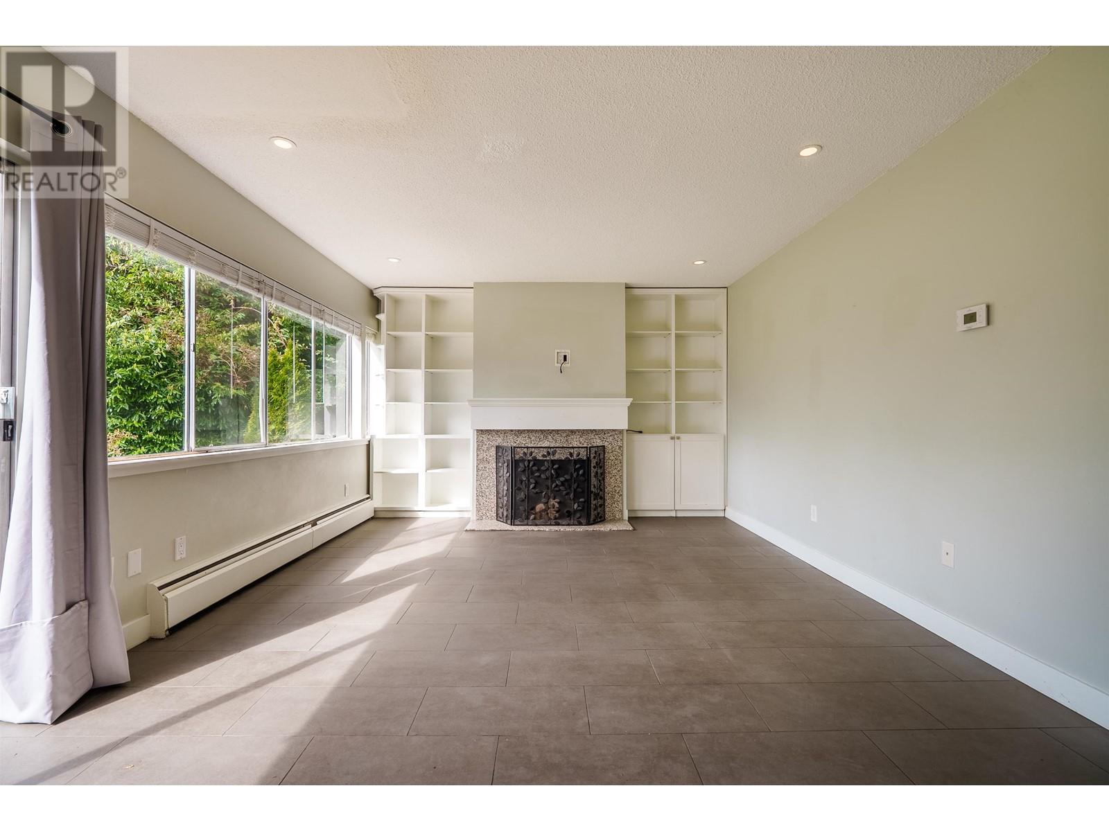 2645 Westview Drive, North Vancouver, British Columbia  V7N 3X1 - Photo 6 - R2983947