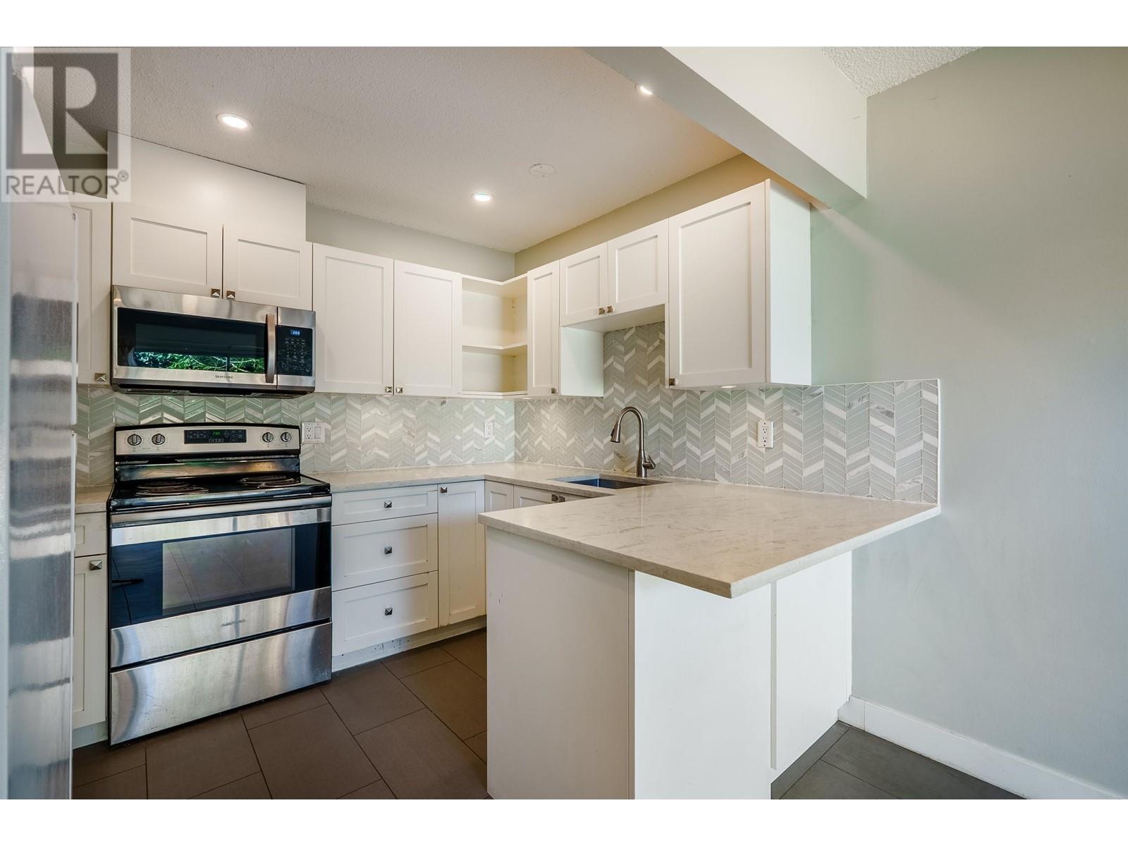 2645 Westview Drive, North Vancouver, British Columbia  V7N 3X1 - Photo 12 - R2983947