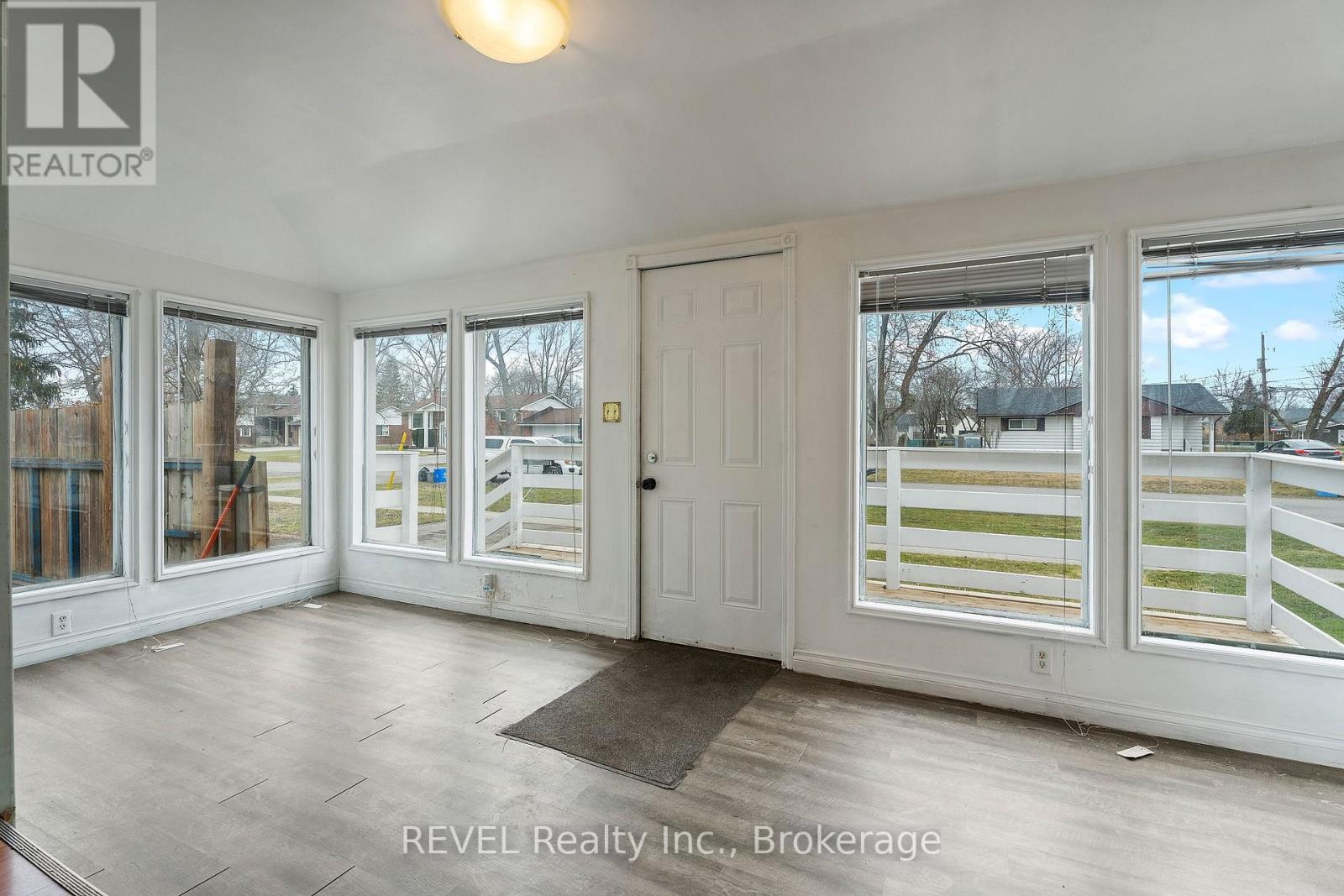 Property at 460 DAYTONA DRIVE image 4