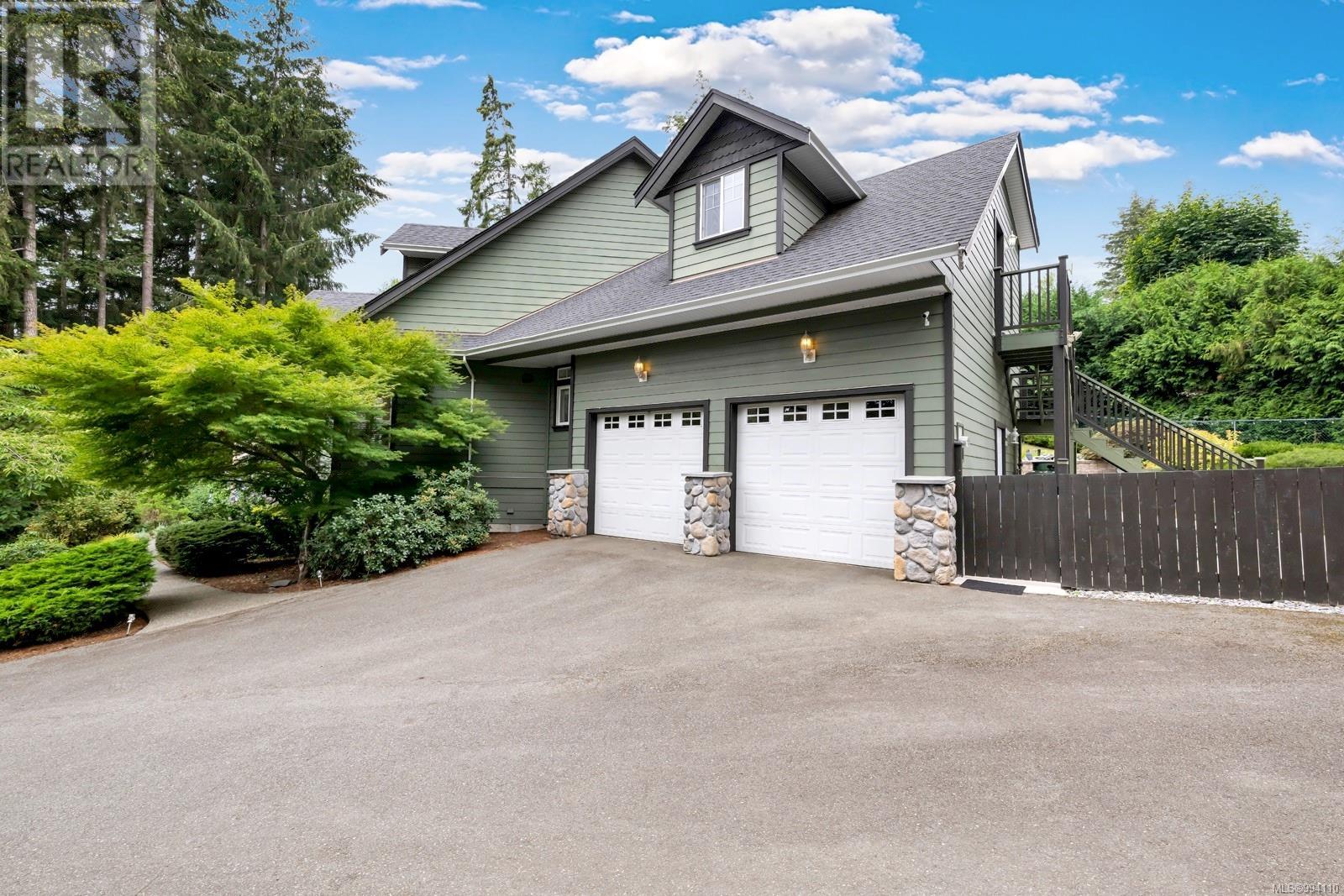 Property at 2057 Buckingham Rd image 3
