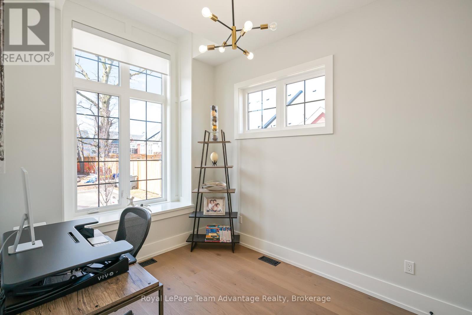 5 - 25 Sorensen Court, Niagara-On-The-Lake, Ontario  L0S 1T0 - Photo 15 - X12060036