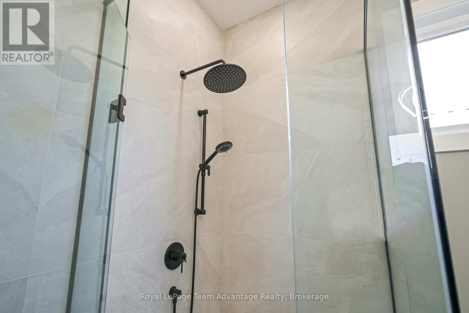 5 - 25 Sorensen Court, Niagara-On-The-Lake, Ontario  L0S 1T0 - Photo 23 - X12060036