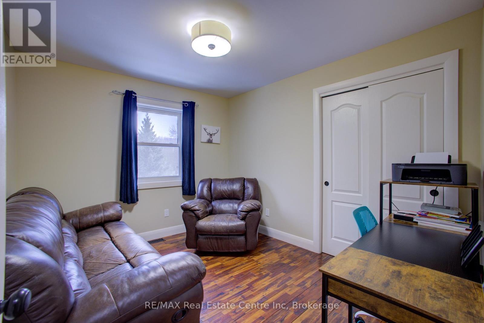 49 North Broadway Street, Centre Wellington, Ontario  N0B 1J0 - Photo 12 - X12060055