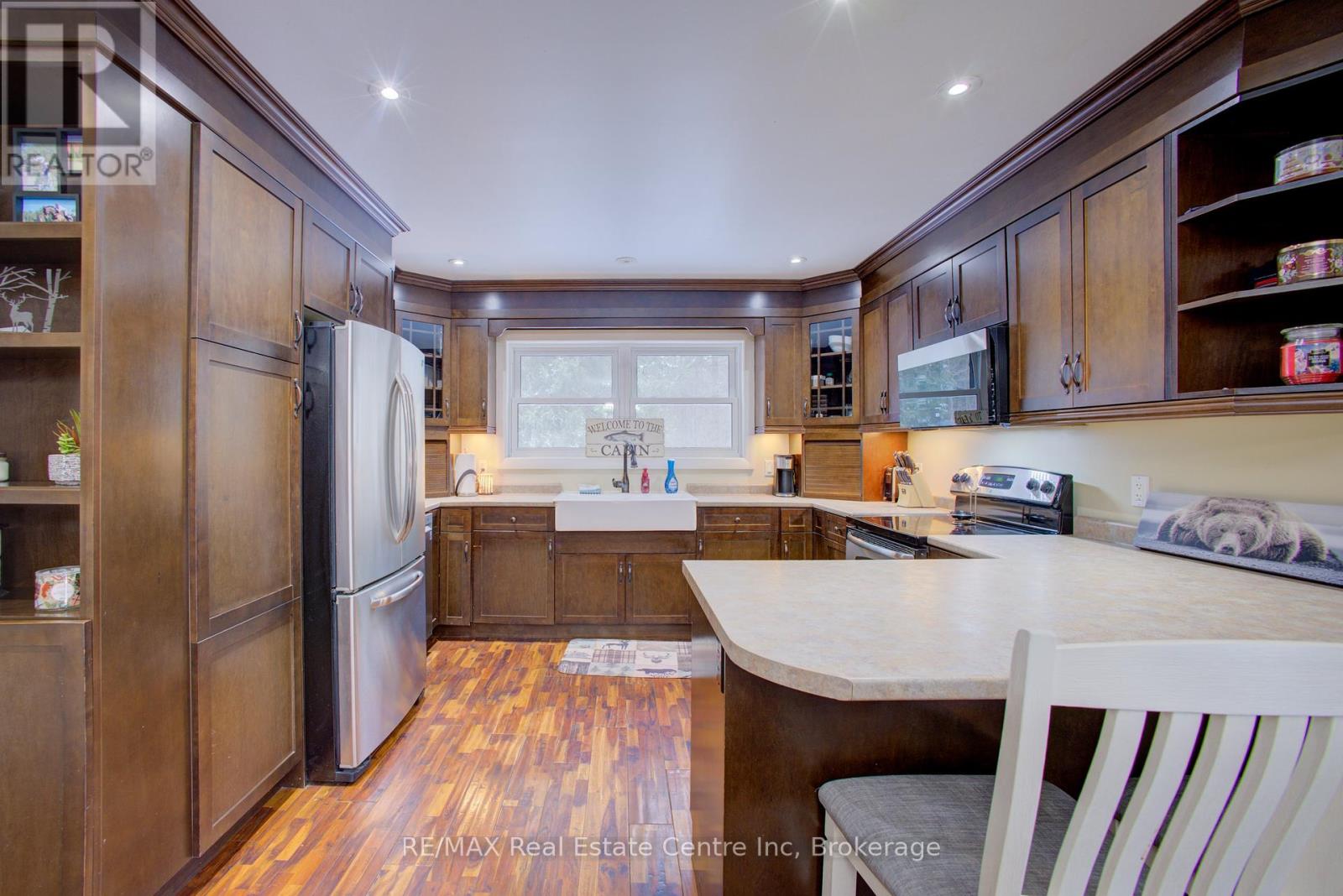 49 North Broadway Street, Centre Wellington, Ontario  N0B 1J0 - Photo 4 - X12060055