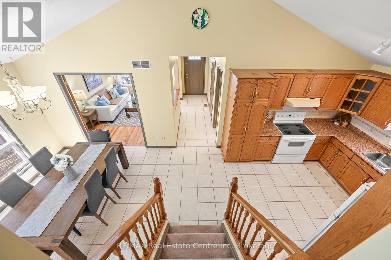 15 Abbeywood Crescent, Guelph, Ontario  N1K 1T9 - Photo 12 - X12060060