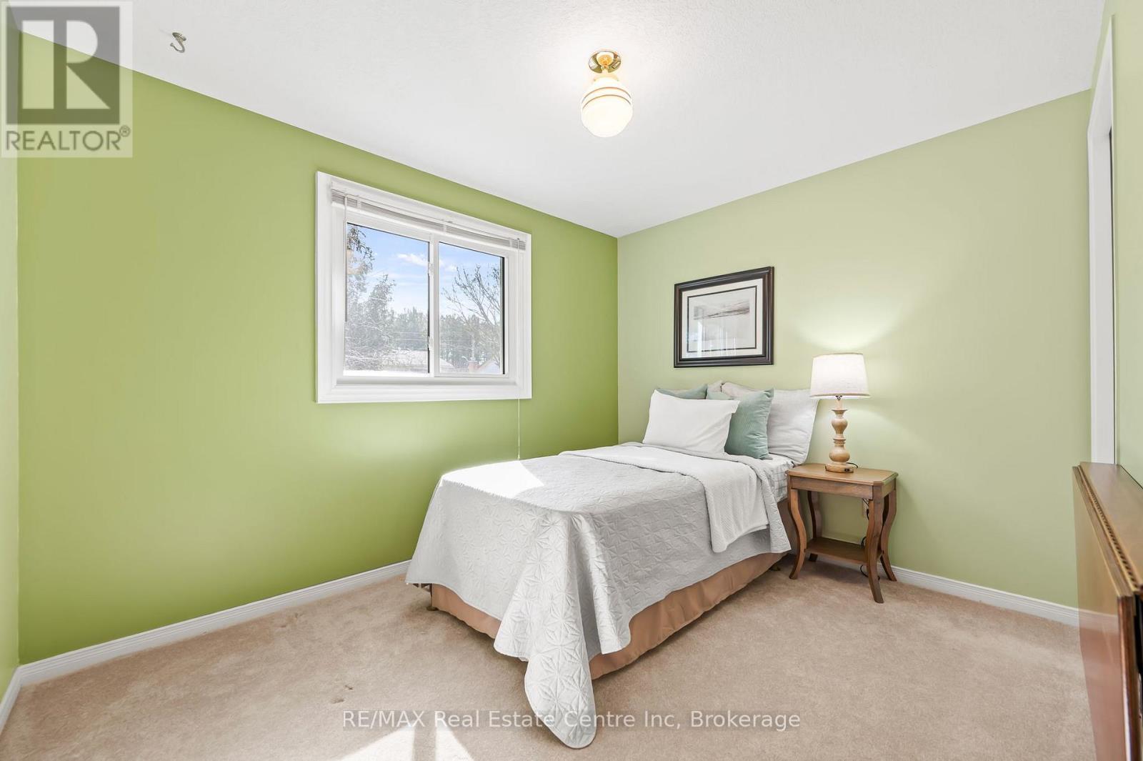 15 Abbeywood Crescent, Guelph, Ontario  N1K 1T9 - Photo 14 - X12060060
