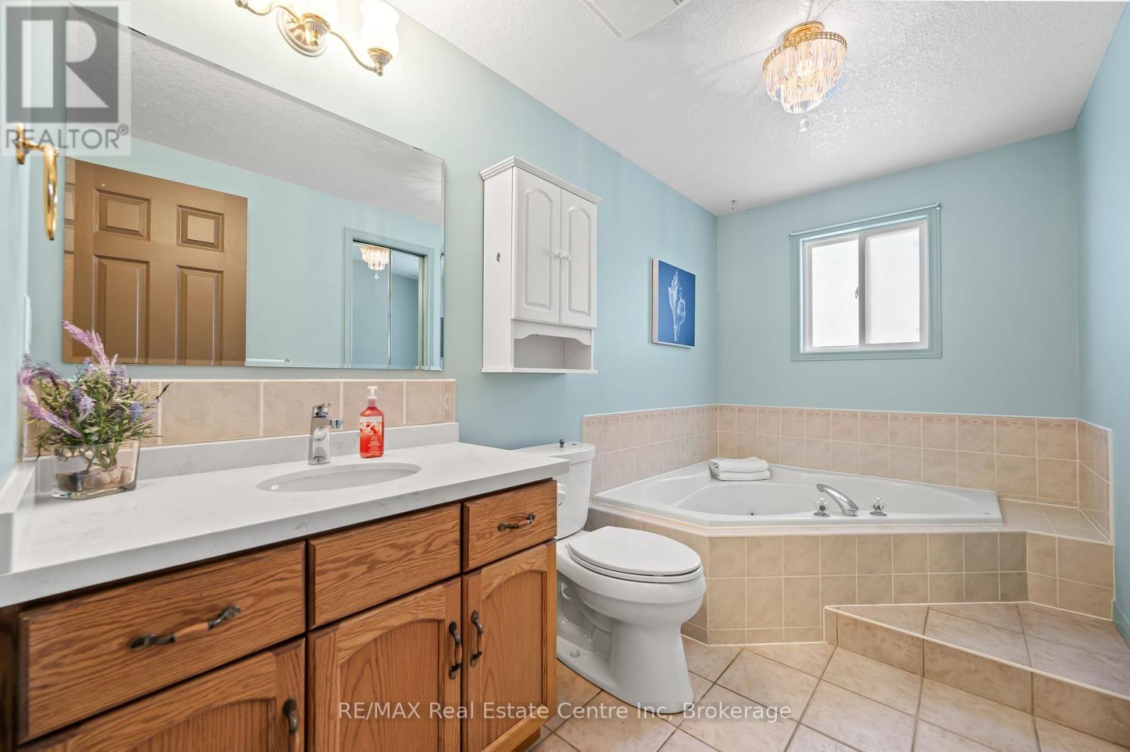 15 Abbeywood Crescent, Guelph, Ontario  N1K 1T9 - Photo 16 - X12060060