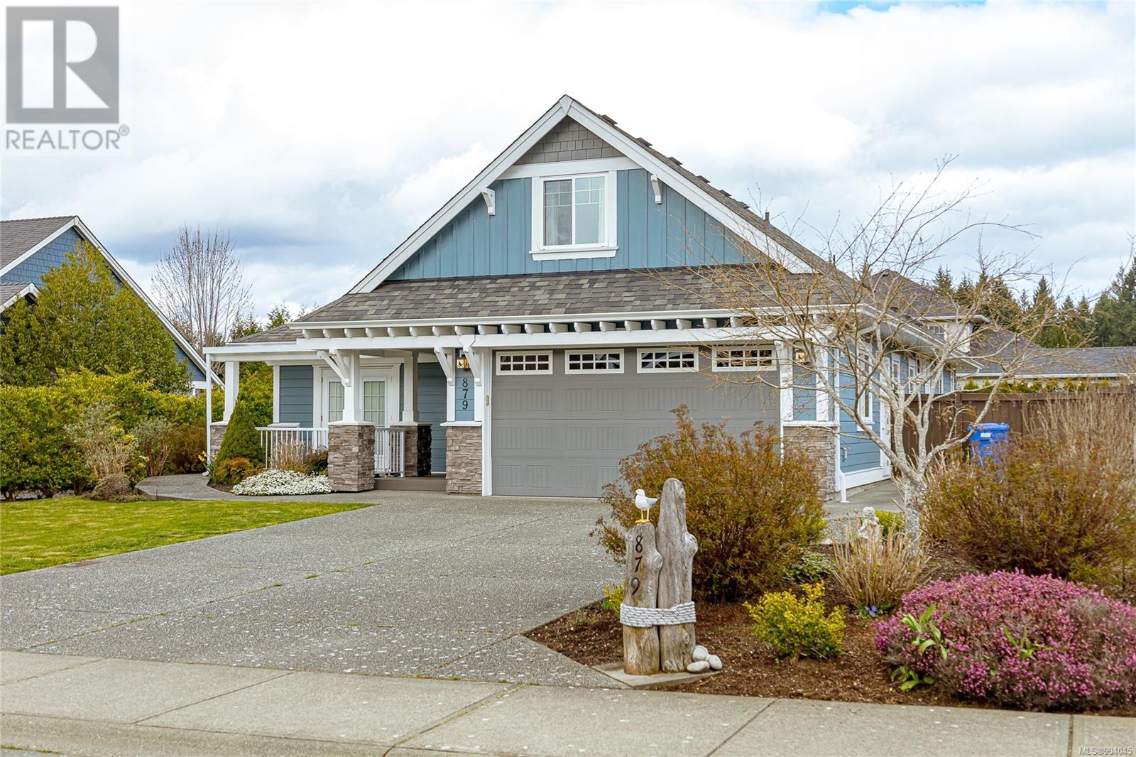Property at 879 Tutor Way image 3