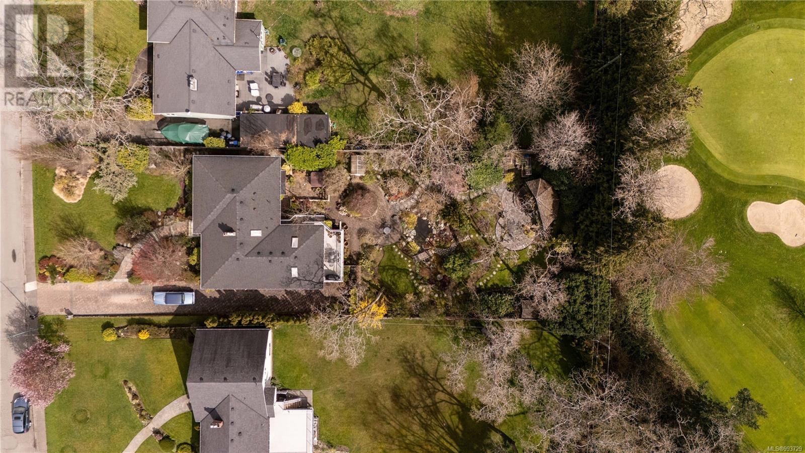 Property at 3331 Woodburn Ave image 2