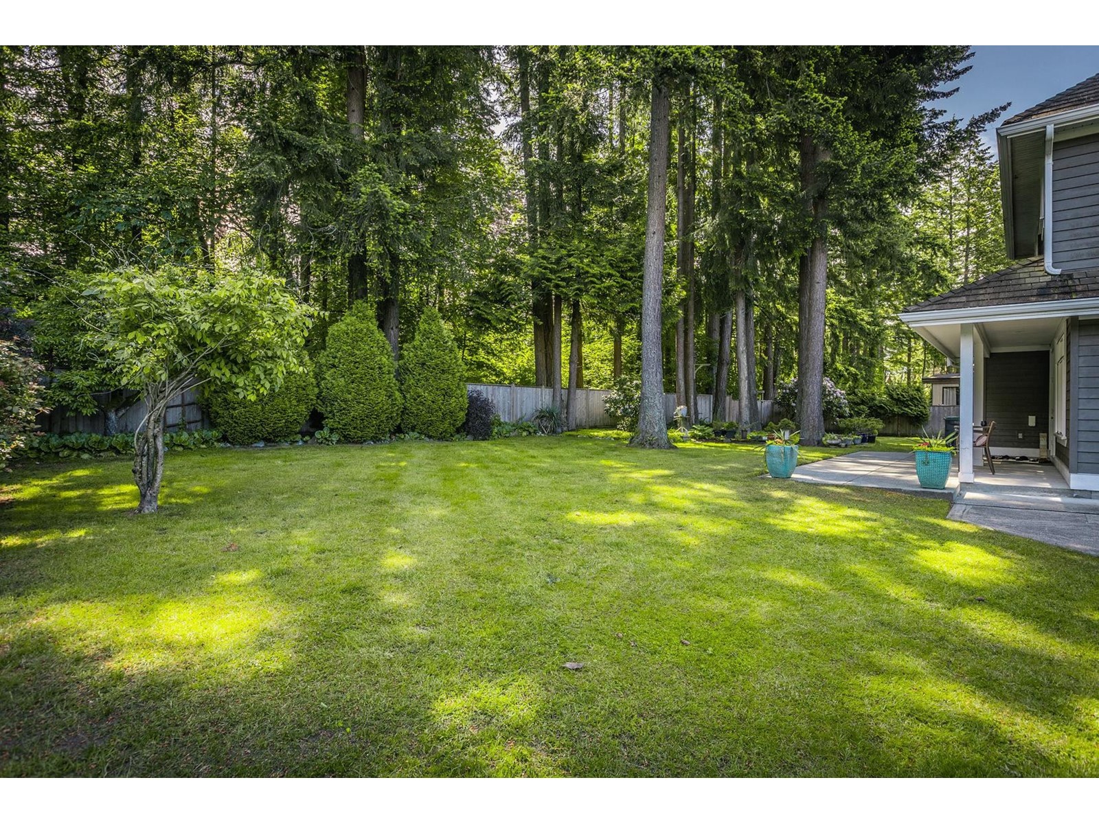 Property at 2020 134 STREET image 2