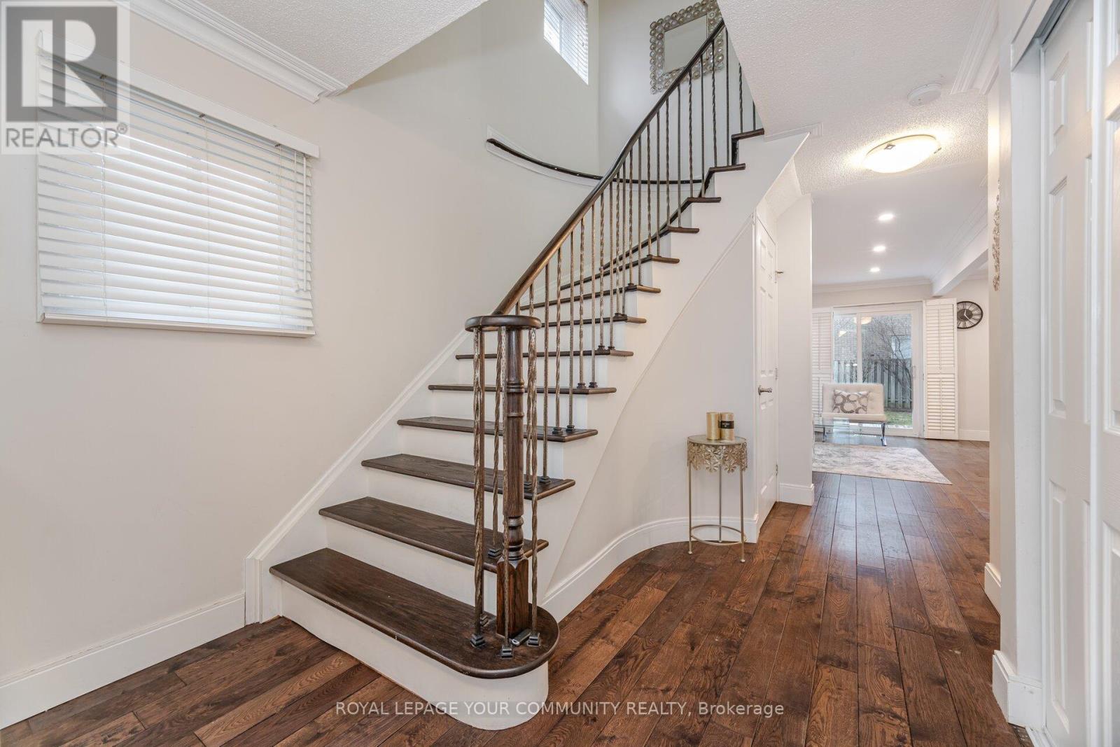 48 Bluesky Crescent, Richmond Hill (Observatory), Ontario  L4C 8H9 - Photo 16 - N12060132