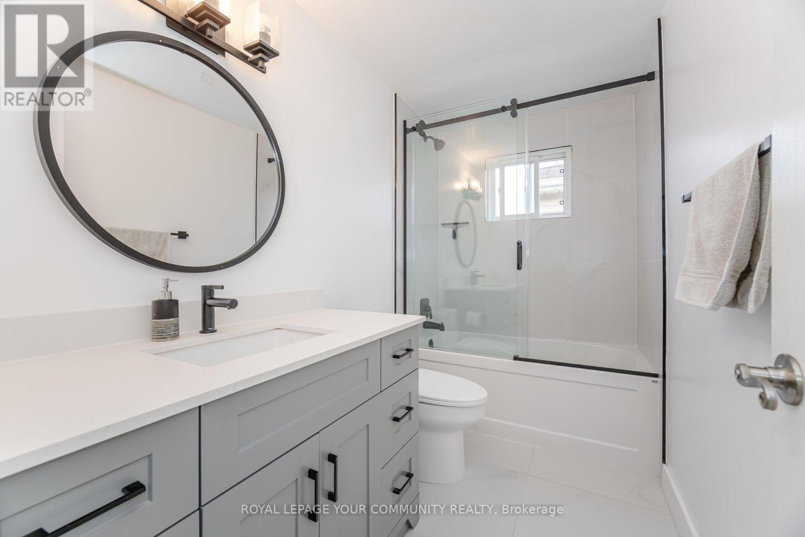 48 Bluesky Crescent, Richmond Hill (Observatory), Ontario  L4C 8H9 - Photo 24 - N12060132