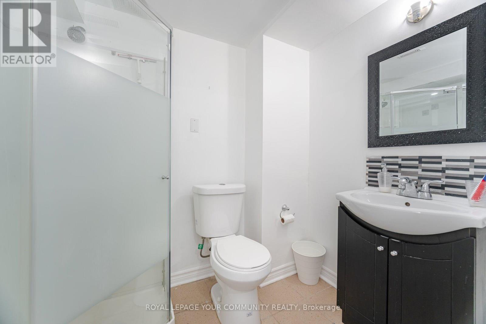 48 Bluesky Crescent, Richmond Hill (Observatory), Ontario  L4C 8H9 - Photo 37 - N12060132