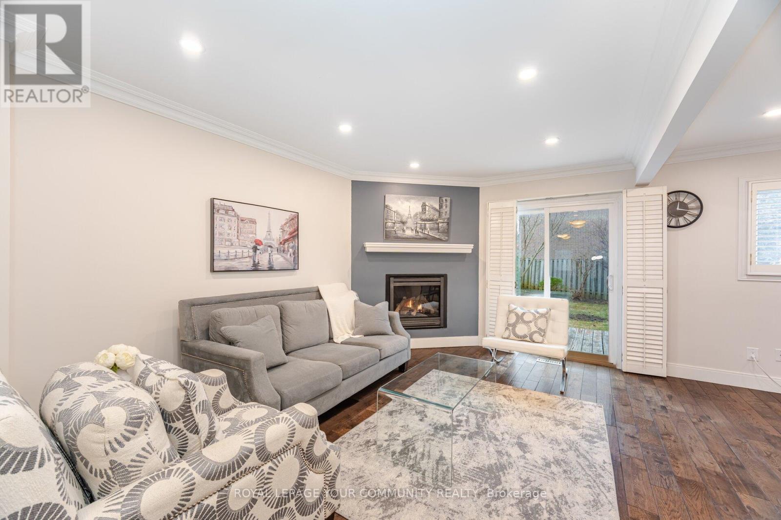 48 Bluesky Crescent, Richmond Hill (Observatory), Ontario  L4C 8H9 - Photo 7 - N12060132