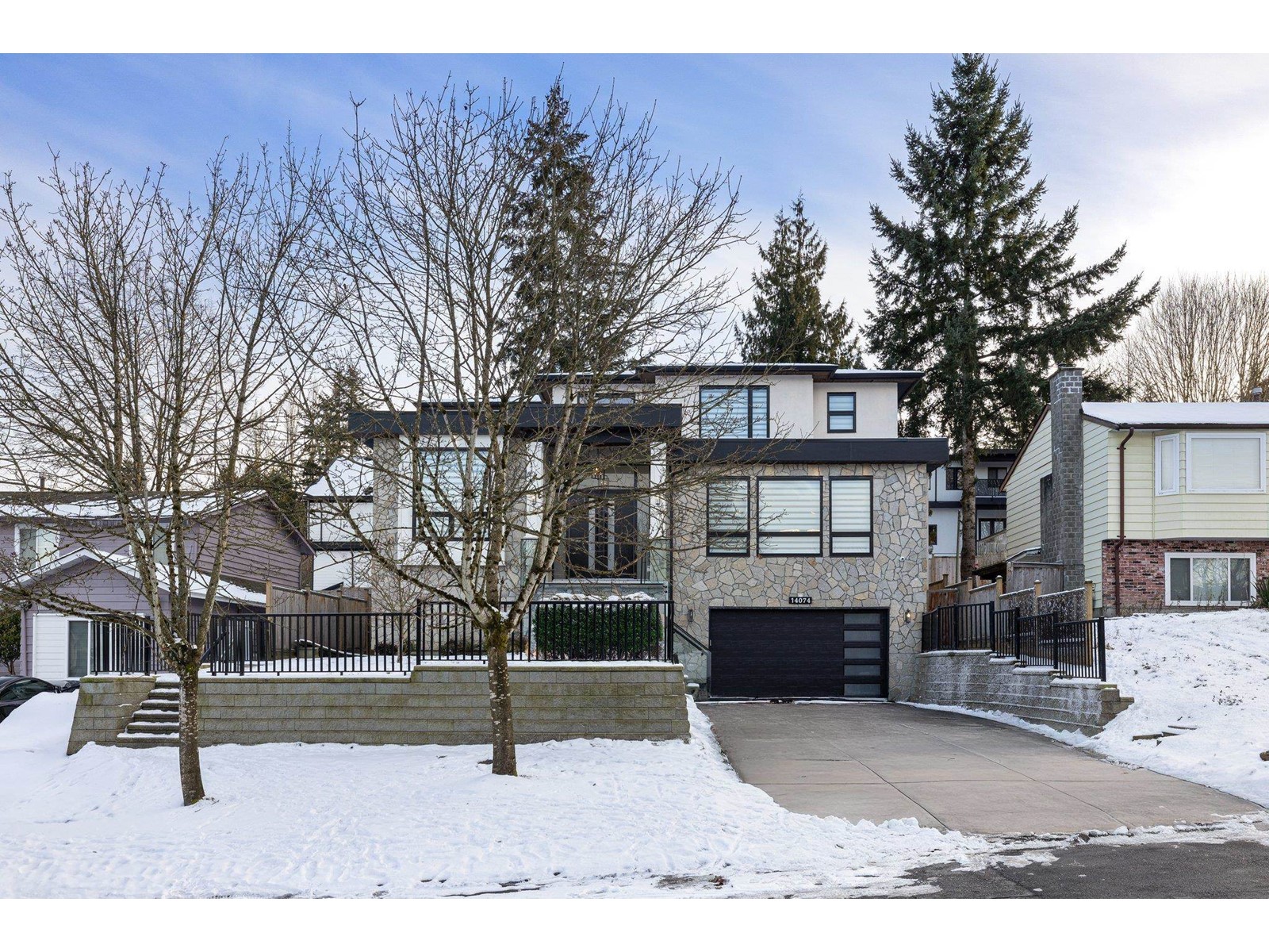 Property at 14074 79 AVENUE image 3