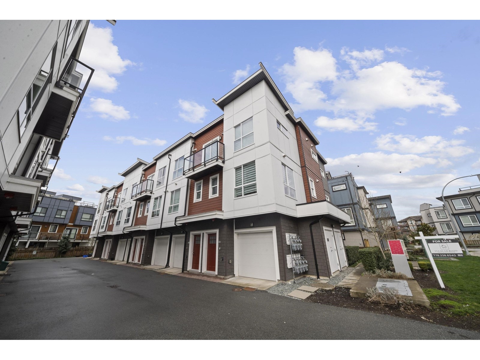 Property at 2 5475 199A STREET image 3