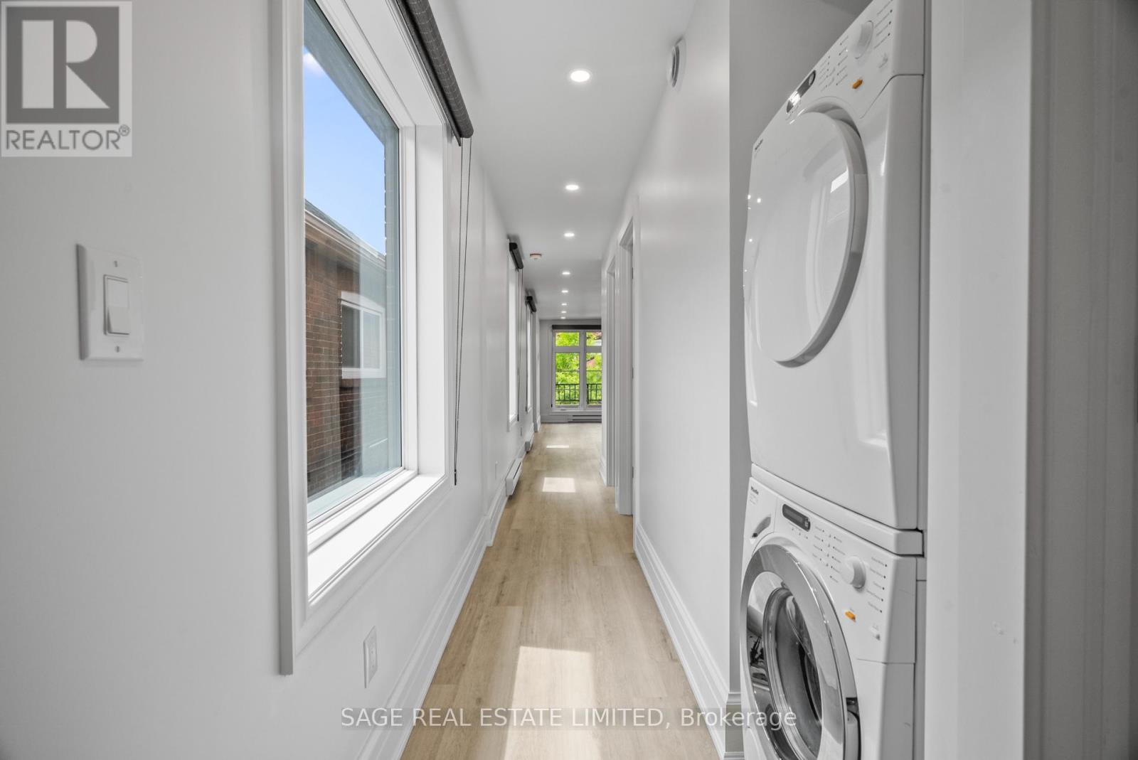 25 Chamberlain Avenue, Toronto, Ontario  M6E 4J7 - Photo 24 - W12060106