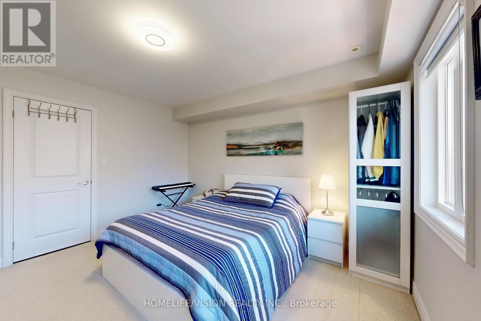 89 Ruby Lang Lane, Toronto, Ontario  M8Z 0B8 - Photo 17 - W12047492