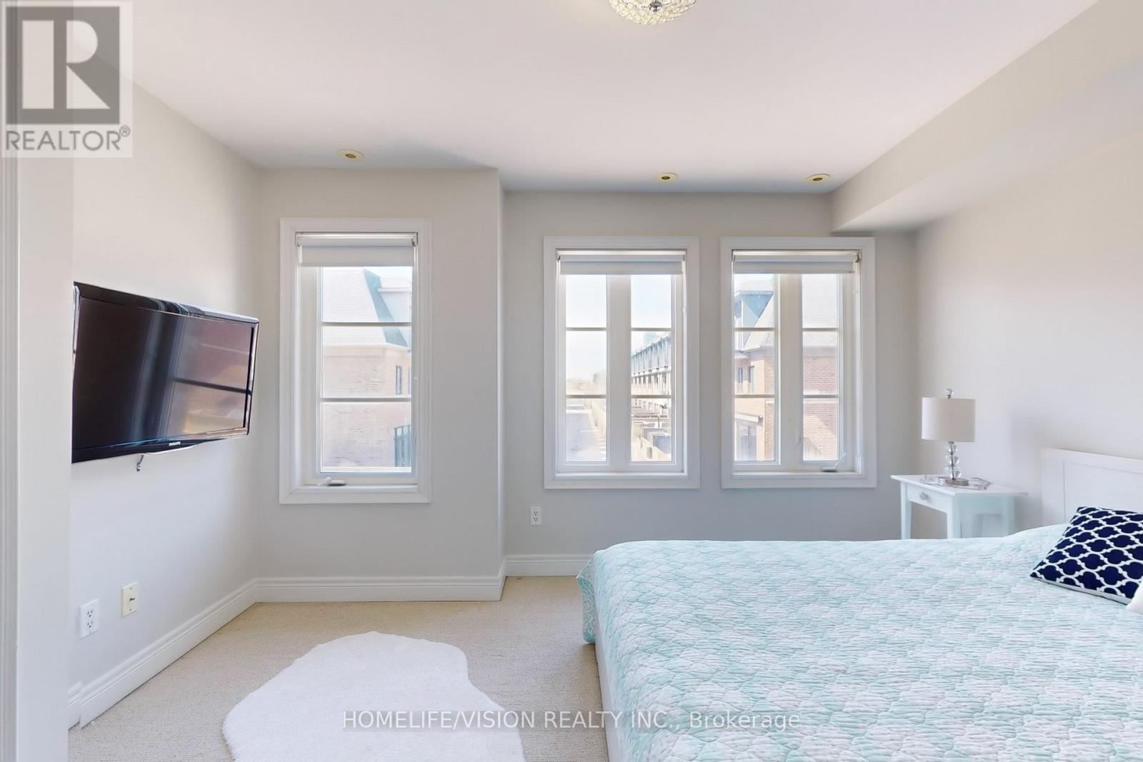89 Ruby Lang Lane, Toronto, Ontario  M8Z 0B8 - Photo 24 - W12047492
