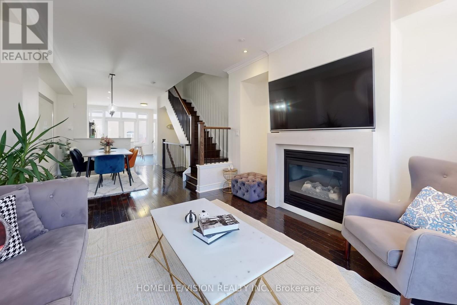 89 Ruby Lang Lane, Toronto, Ontario  M8Z 0B8 - Photo 3 - W12047492
