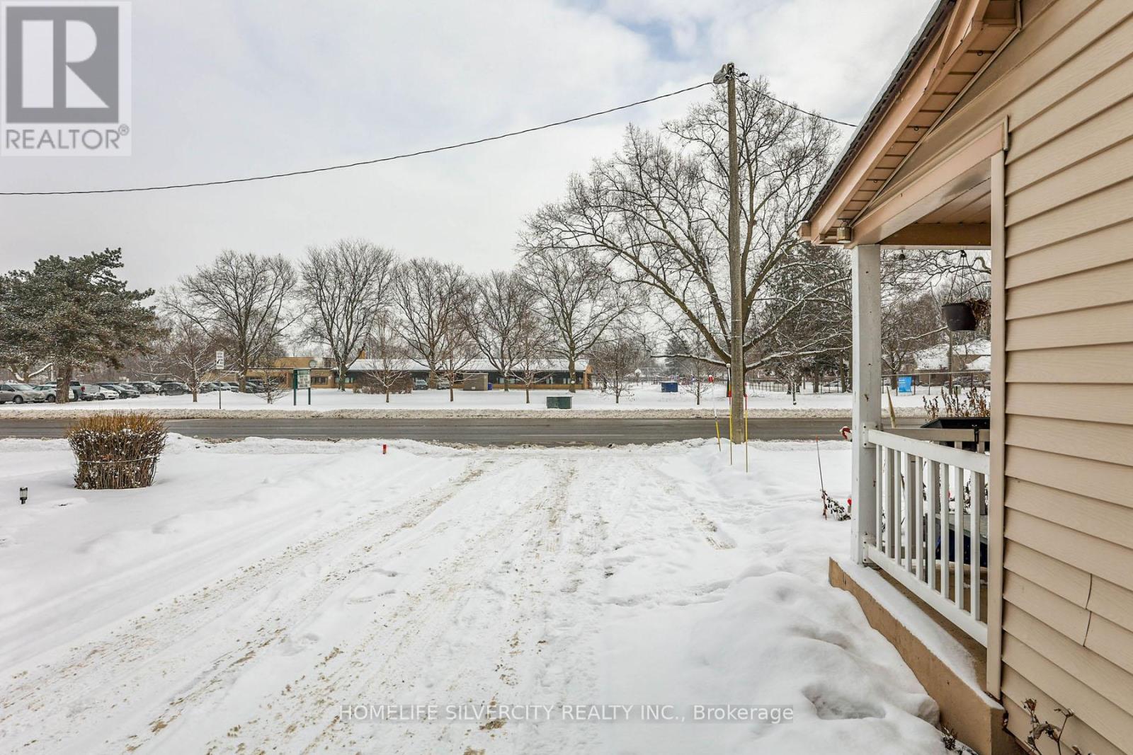Property at 5537 MONTROSE ROAD image 4