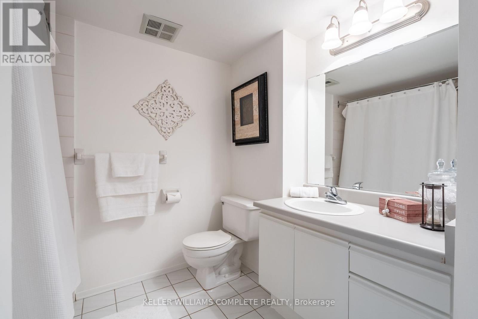 405 - 175 Hunter Street E, Hamilton, Ontario  L8N 4E7 - Photo 17 - X12060065