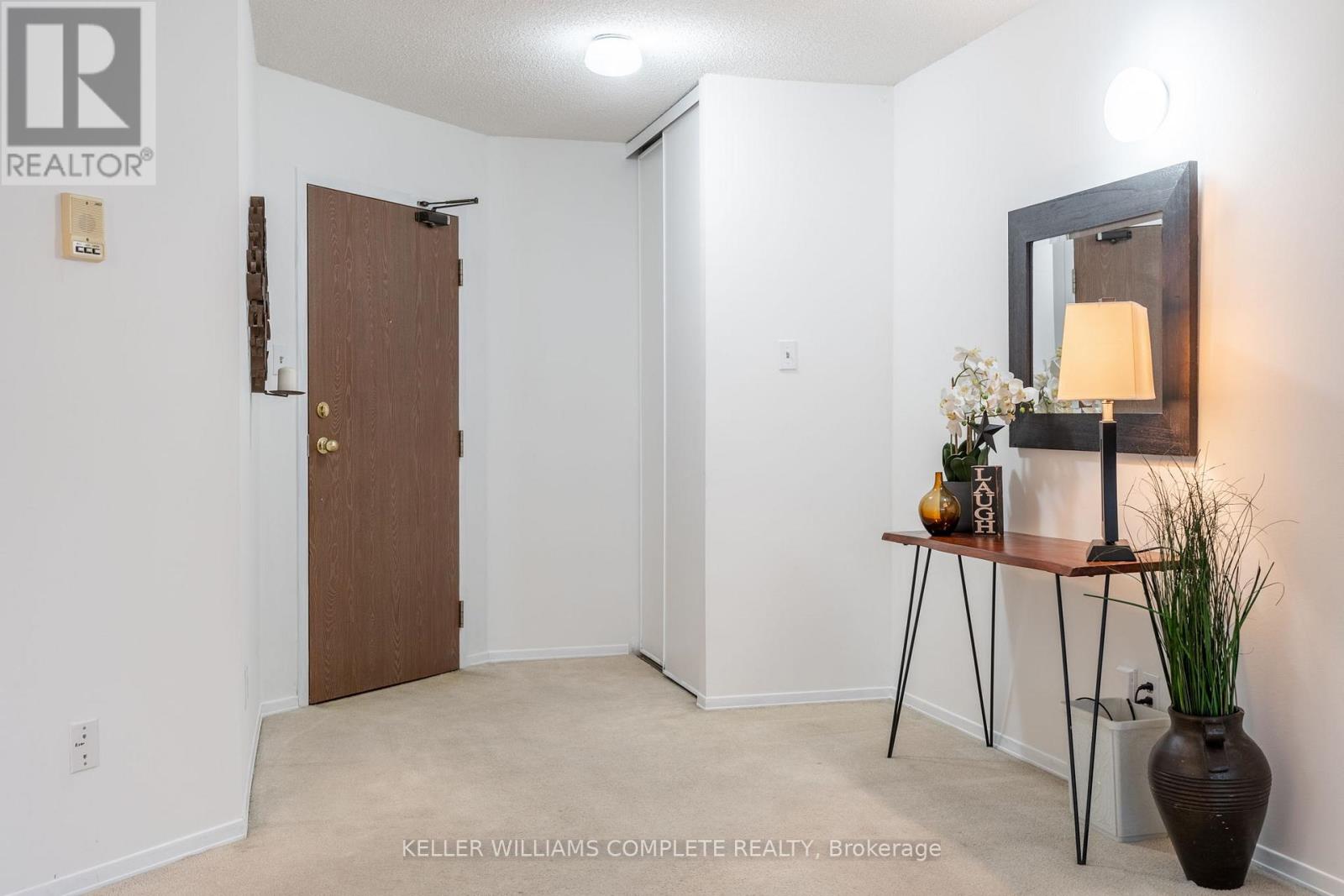405 - 175 Hunter Street E, Hamilton, Ontario  L8N 4E7 - Photo 3 - X12060065