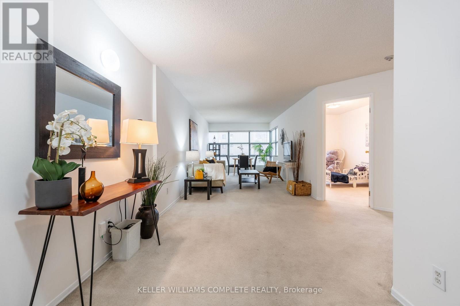 405 - 175 Hunter Street E, Hamilton, Ontario  L8N 4E7 - Photo 4 - X12060065