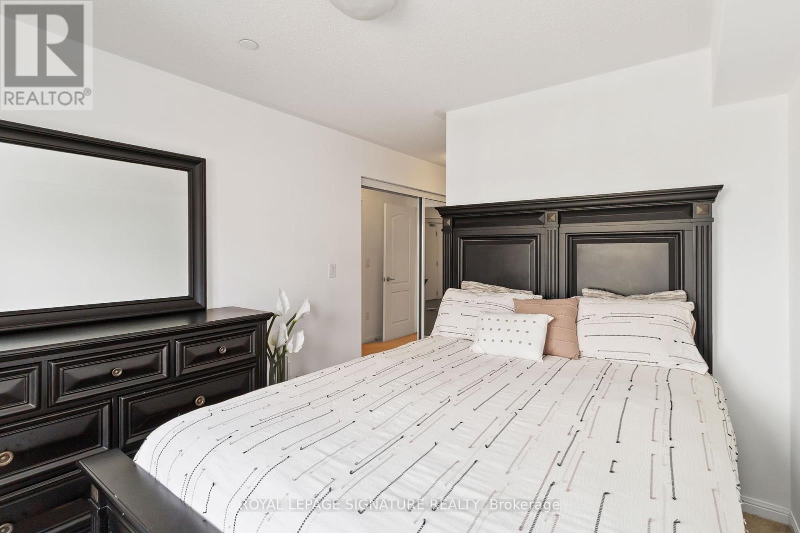 203 - 1005 Nadalin Heights, Milton, Ontario  L9T 8R4 - Photo 25 - W12060113