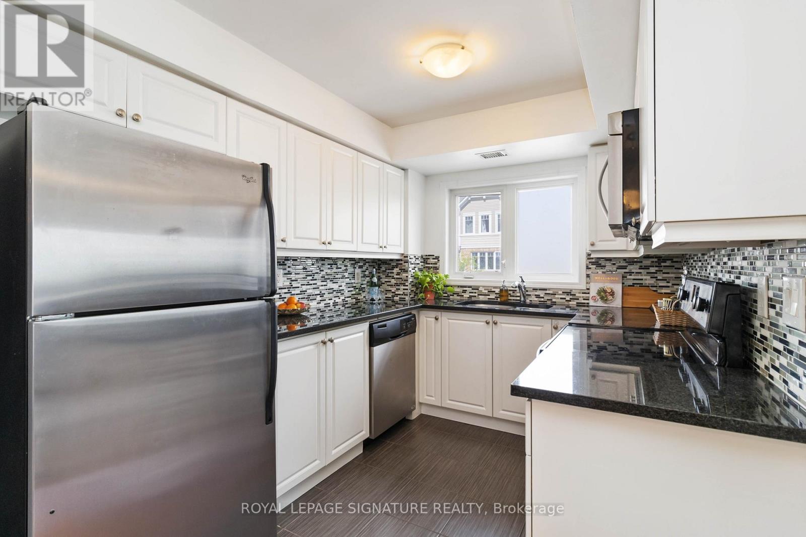 203 - 1005 Nadalin Heights, Milton, Ontario  L9T 8R4 - Photo 7 - W12060113