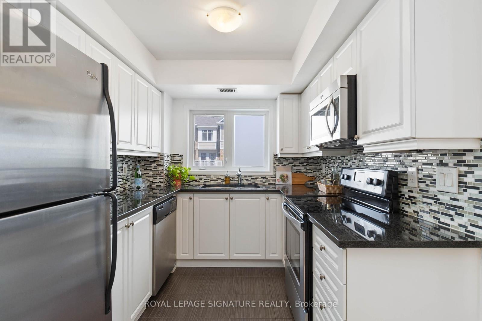 203 - 1005 Nadalin Heights, Milton, Ontario  L9T 8R4 - Photo 8 - W12060113
