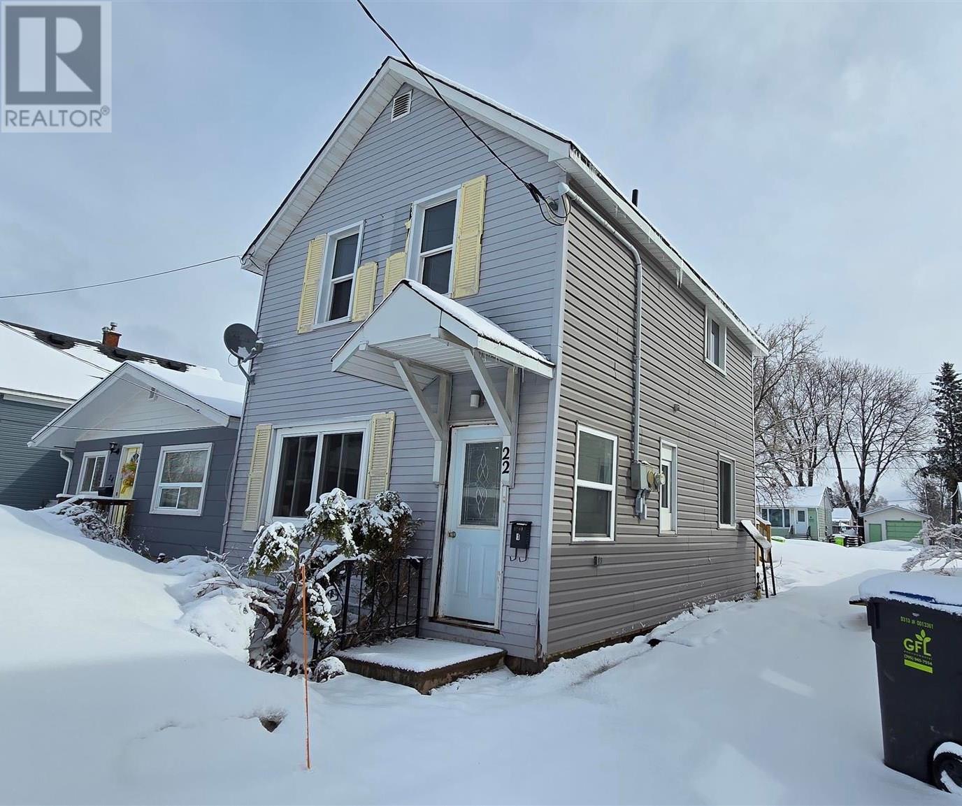 22 Ferris Ave, Sault Ste Marie, Ontario  P6B 2R4 - Photo 1 - SM250548