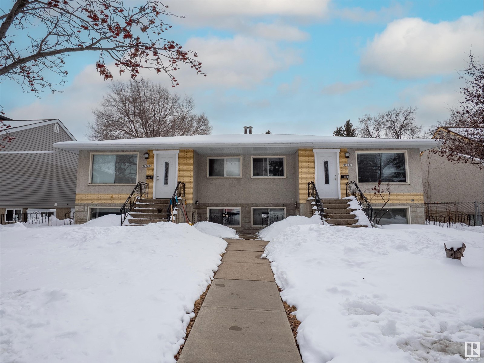 Property at 10921 - 10923 68 AV NW image 1