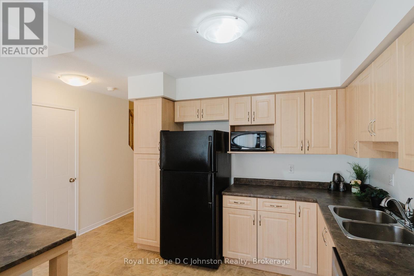 94 - 409 Joseph Street, Saugeen Shores, Ontario  N0H 2C2 - Photo 7 - X12060223