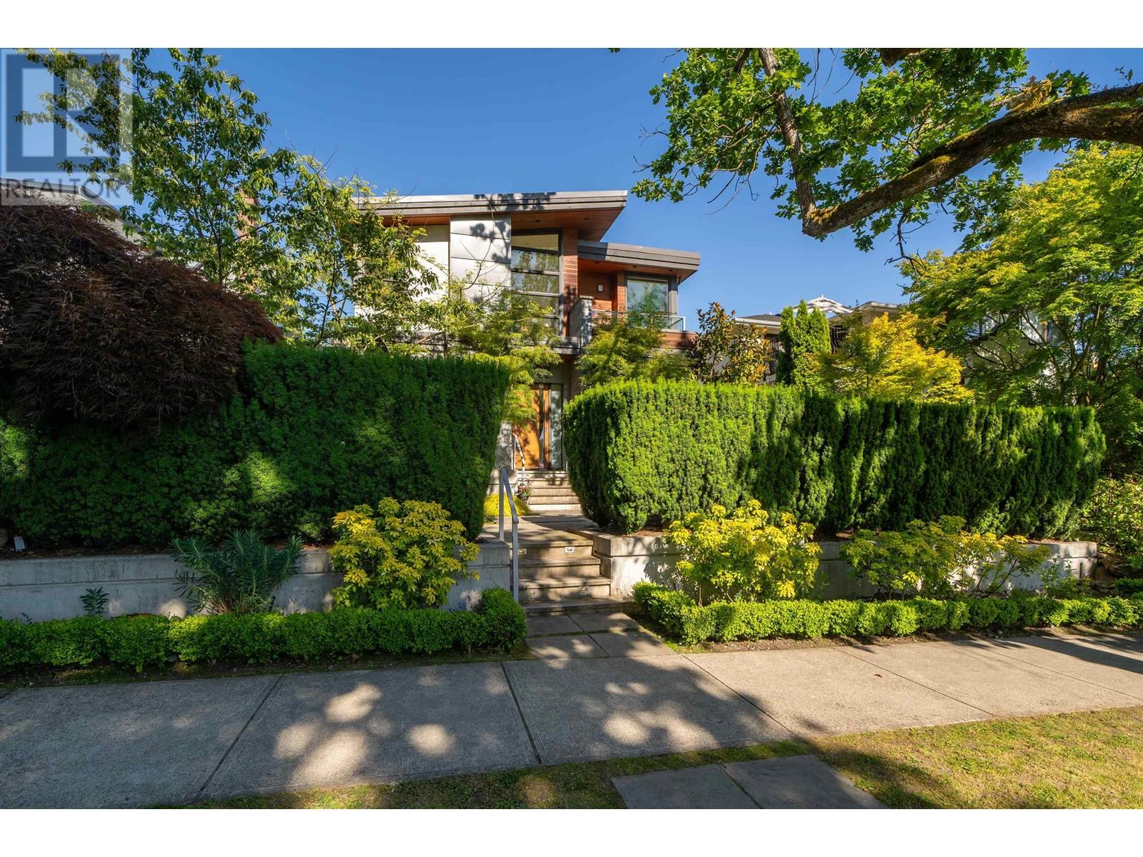 4742 COLLINGWOOD STREET, vancouver, British Columbia