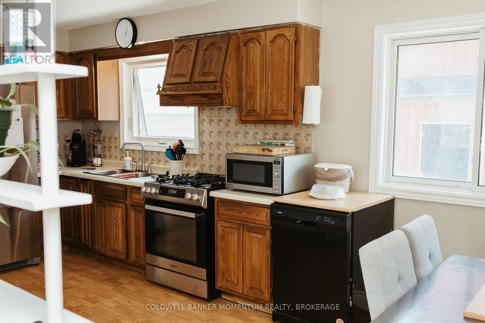 149 Sullivan Avenue, Thorold (Thorold Downtown), Ontario  L2V 2Z3 - Photo 7 - X12059872