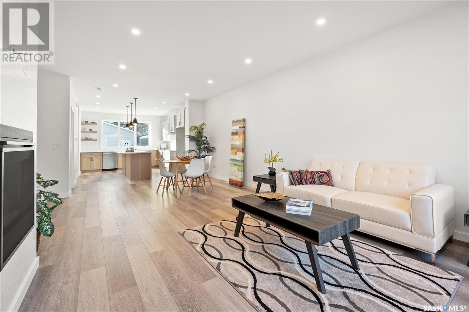 Property at 1336 Colony STREET image 3