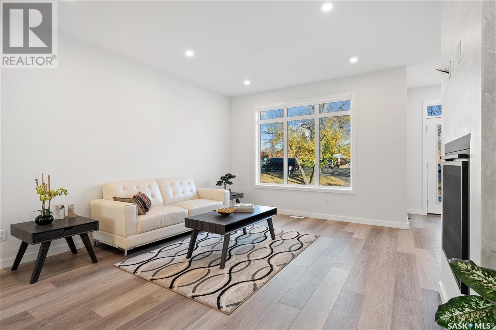 Property at 1336 Colony STREET image 4