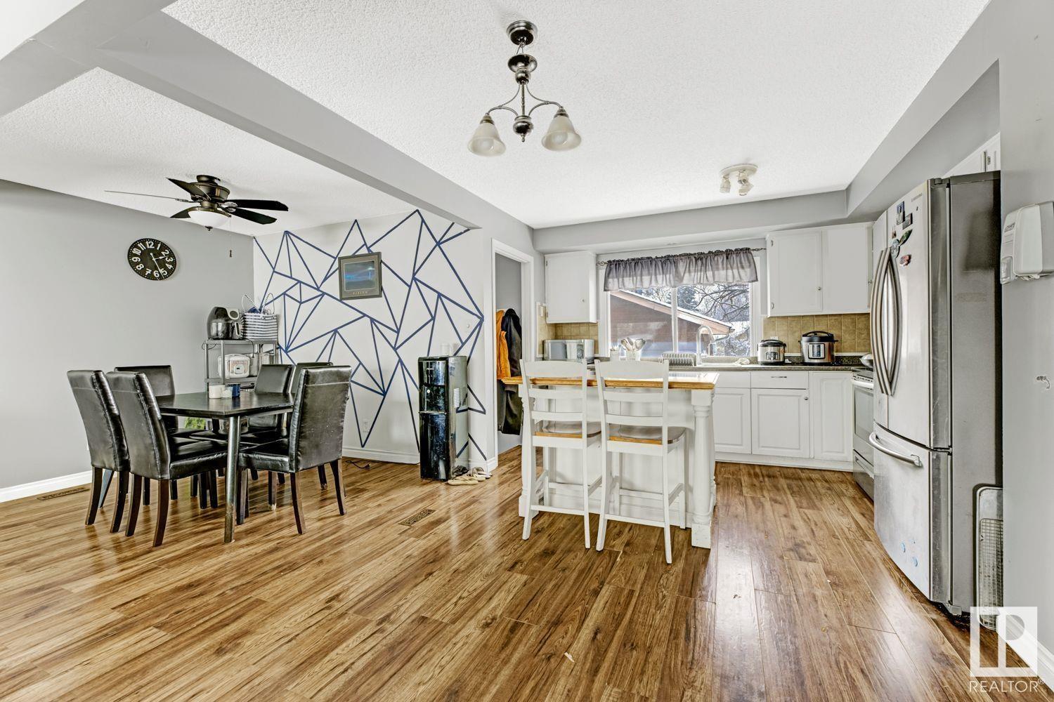 Property at 6 LAROSE DR image 4