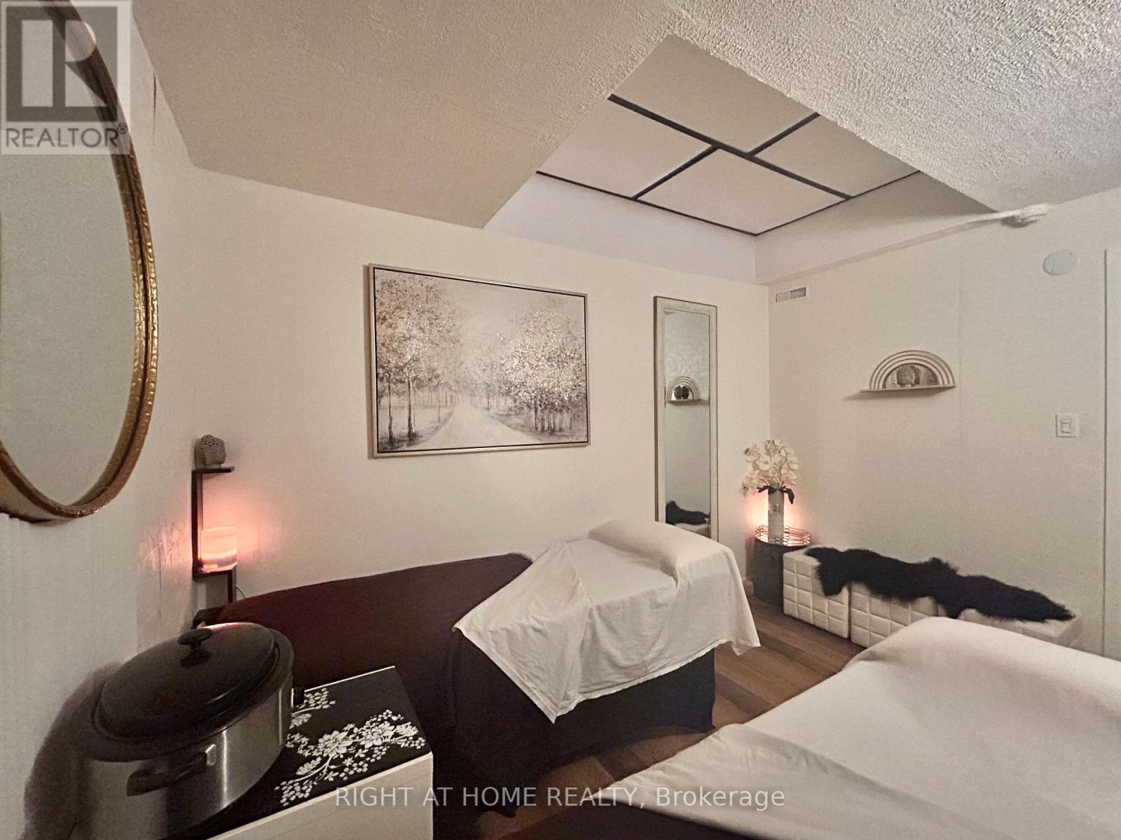 3rd Floor - 106 Cumberland Street, Toronto, Ontario  M5R 1A6 - Photo 10 - C12060215