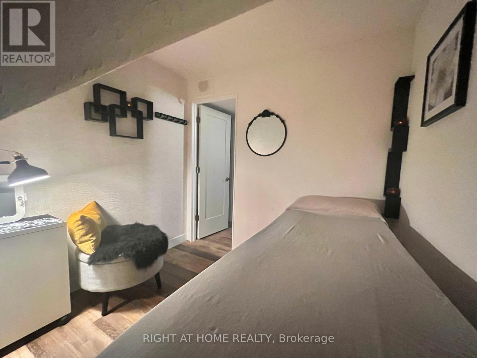 3rd Floor - 106 Cumberland Street, Toronto, Ontario  M5R 1A6 - Photo 18 - C12060215