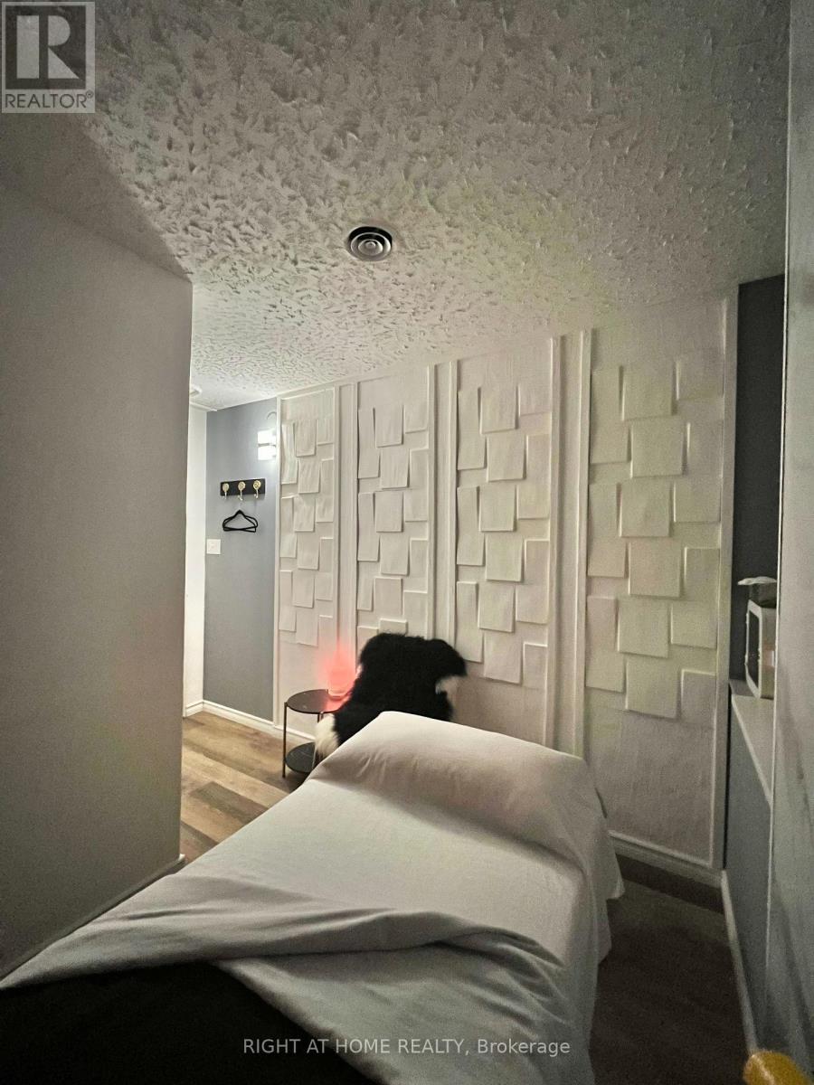 3rd Floor - 106 Cumberland Street, Toronto, Ontario  M5R 1A6 - Photo 21 - C12060215