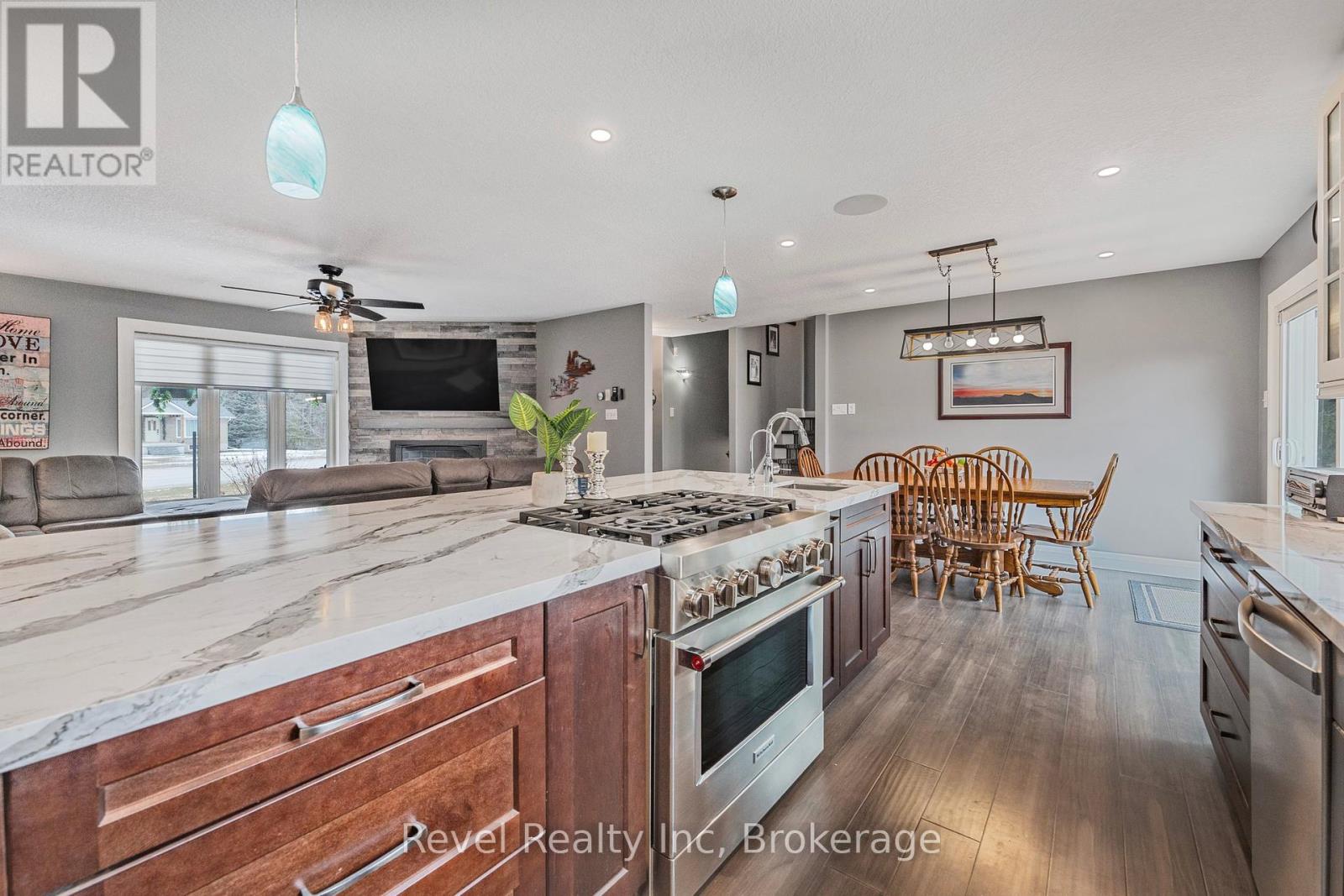1277 Sunnidale Road, Springwater, Ontario  L4M 4S4 - Photo 11 - S12054852