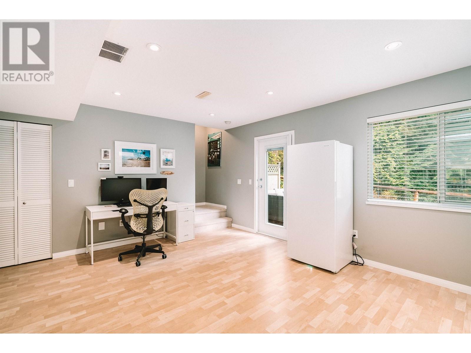 27 1486 Johnson Street, Coquitlam, British Columbia  V3E 3J9 - Photo 30 - R2985764