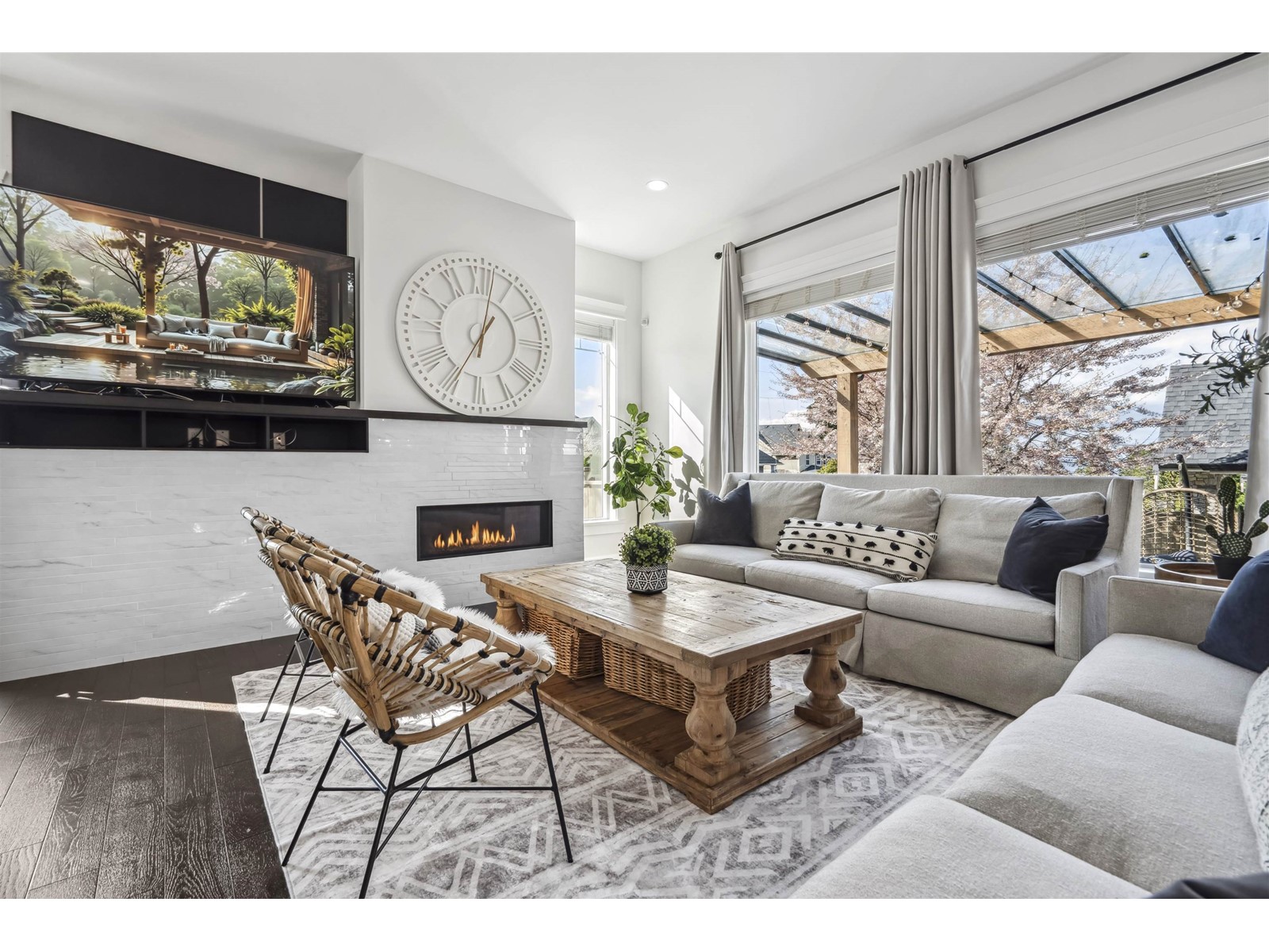 Property at 16411 26B AVENUE image 3