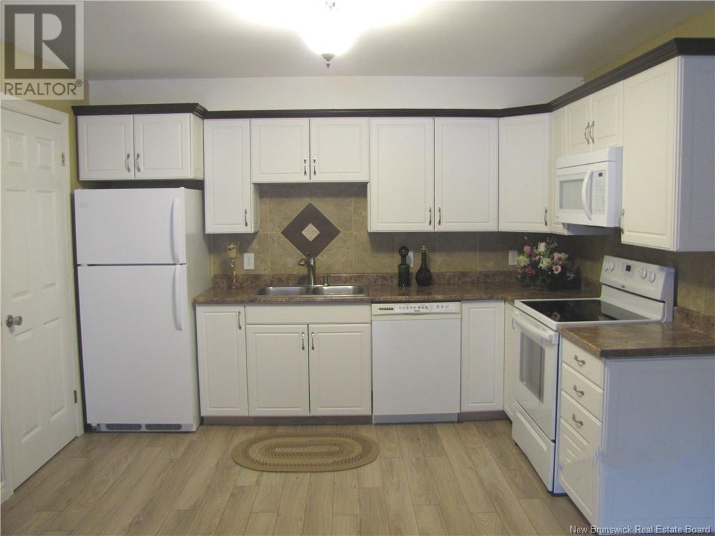 130 Inverness Avenue, Saint John, New Brunswick  E2J 3Z8 - Photo 11 - NB115492