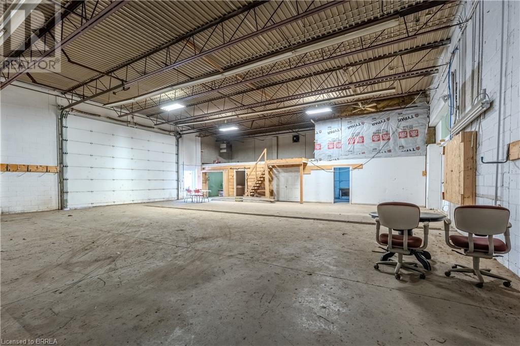 663 Colborne Street W, Brantford, Ontario  N3T 5L5 - Photo 14 - 40701432